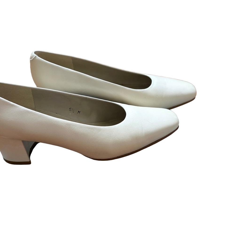 Bandolino Cream Pumps 5 1/2